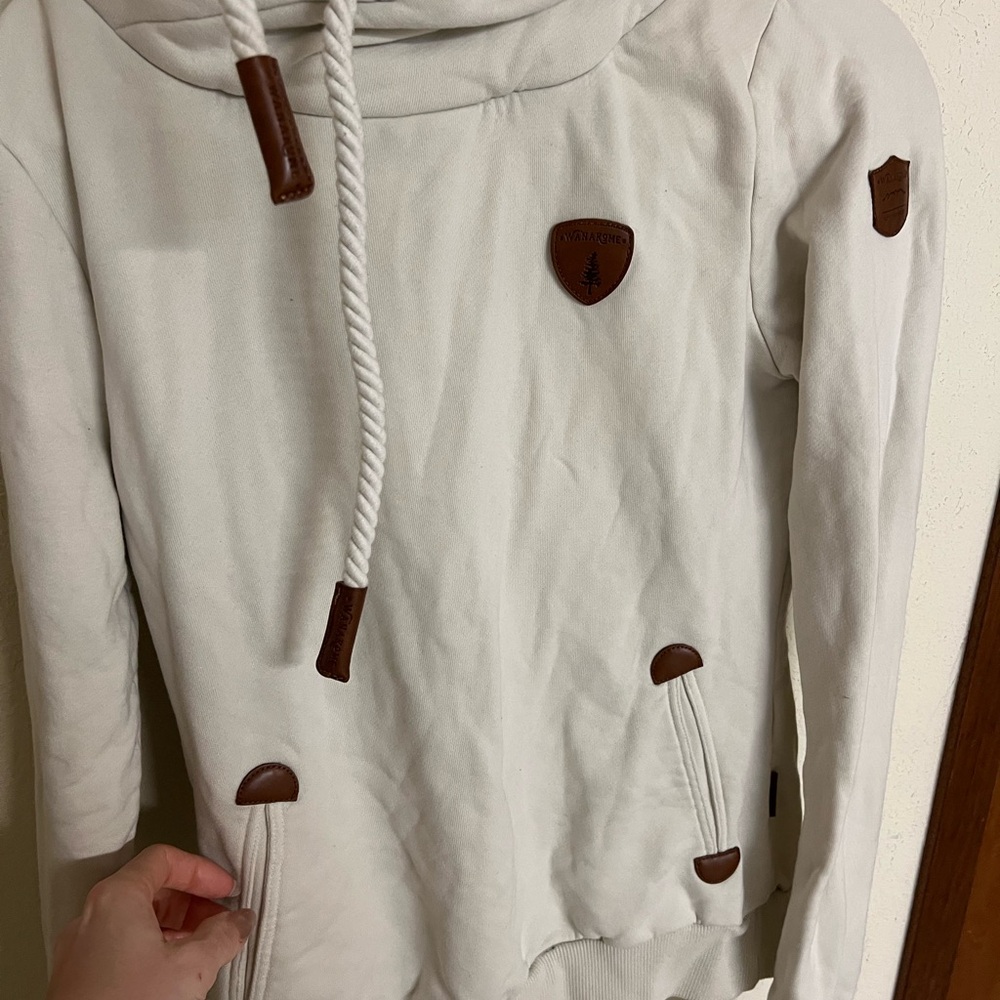 Wanakome Cream Hoodie with Brown Patch - Picture 3 of 10